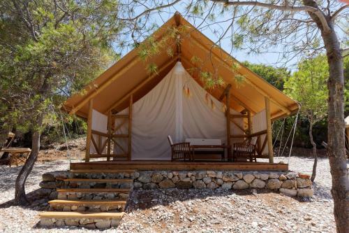 Heaven On Earth - Budihovac Glamping