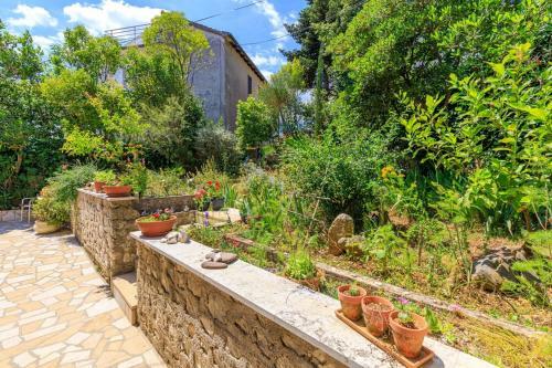 Hostal Apartments Vivijana