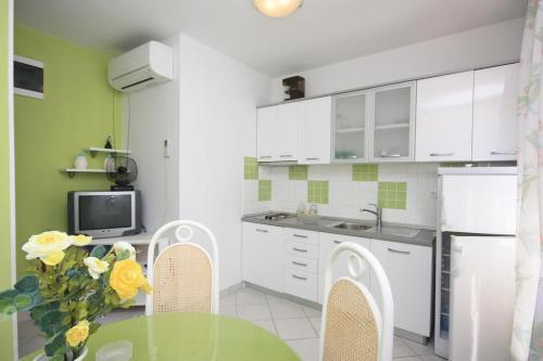 Apartments By The Sea Puntinak, Brac - 718