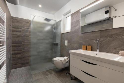 Apartments Nona In Selca - Sumartin
