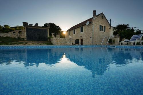 Apartamento Holiday Home Leptir