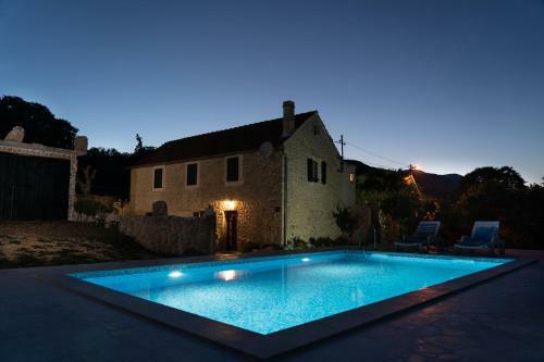 Apartamento Holiday Home Leptir