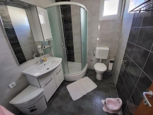 Lovely Holiday Apartments Luca