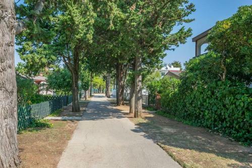 Lovely Holiday Apartments Luca