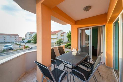 Apartments Maestral In Privlaka, 70m From The Beach