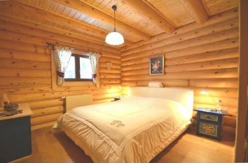Chalet Mit 7.000 M2 Land Und Wundersch�ne Aussicht
