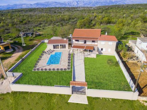 Villa Holiday Home Vila Dida Moj