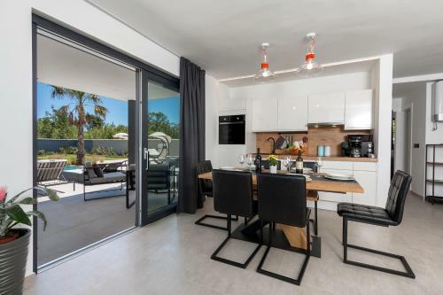 Villa Eni Medulin Sisan Heated Pool