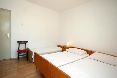 Apartments By The Sea Bilo, Primosten - 4190