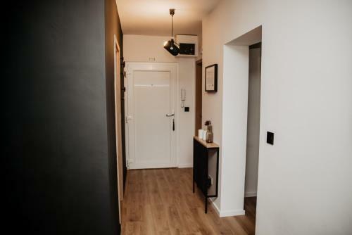 Avenue Apartment