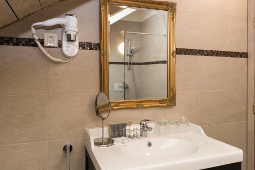 Luxury Villa Marija - Rustic Villa With Pool And Sauna