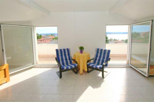 Hostal Apartments & Rooms Lonzor