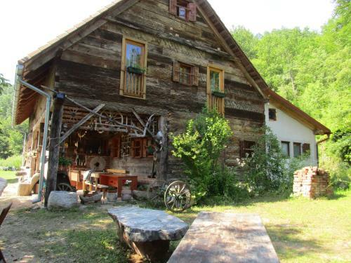 Hostal Rooms S&i Korana