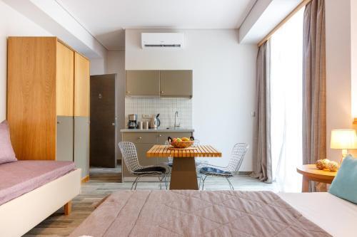 Rigas City Apartments (yellow)