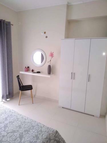 Konstantina Apartment Near The Beach