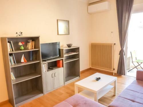 Sunny City Center Apartment