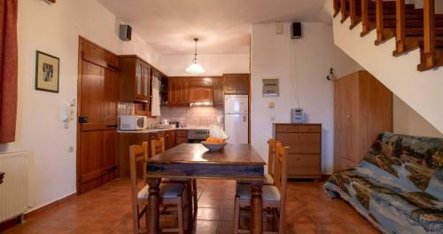 Eftrapelia Provarma Villa