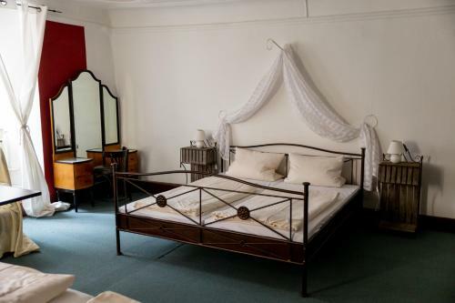 Hotel G�stehaus Am Wei�en Turm