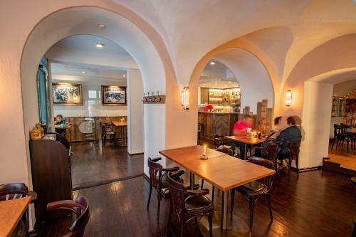 Hotel G�stehaus Am Wei�en Turm