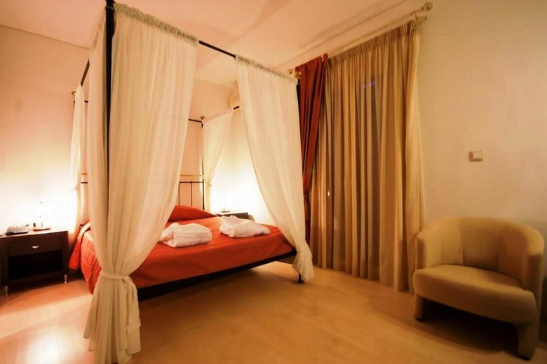 Hotel Aeolis