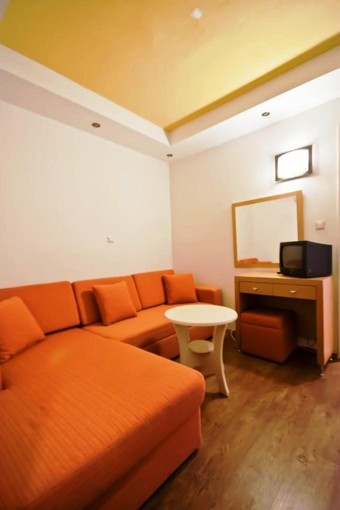 Hotel Aeolis