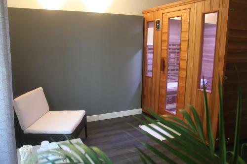 Latitude Ouest Hotel & Restaurant