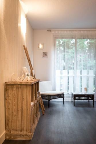 Latitude Ouest Hotel & Restaurant