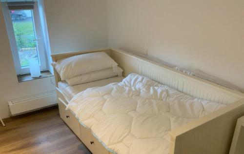 Apartamento "alte Schule"-fewo B�