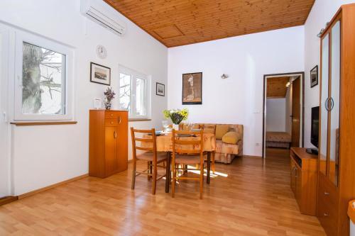 Apartments Family Corner