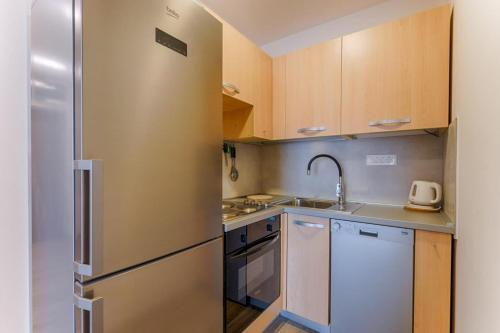 Apartments With Wifi Rijeka - 17401
