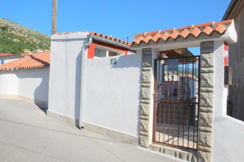 Hostal Guesthouse Donko 1 & 2