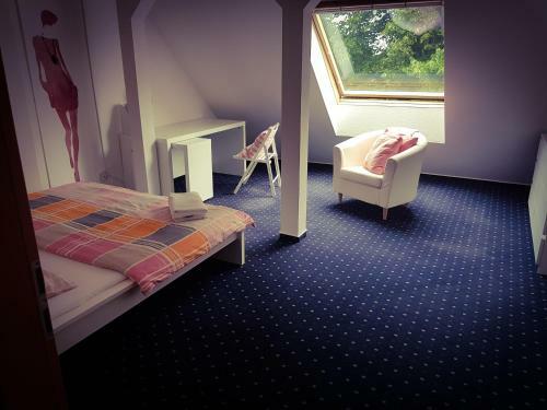 5 Bedroom Private Apartment With Lounge