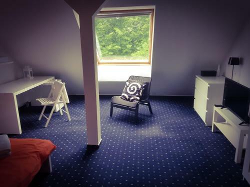 5 Bedroom Private Apartment With Lounge