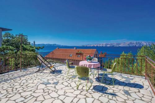 Apartment For 4 In Senj With A Beautiful View