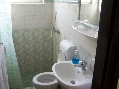 Hostal Golf �tterem �s Panzi�