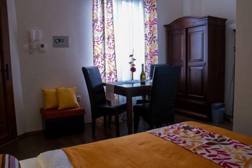 Hostal Vicolo Vendeghaz