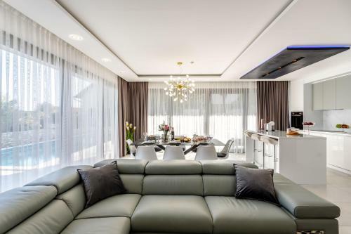 Neue Villa Skyline, Strand Und Zentrumn�he