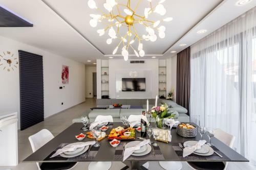 Neue Villa Skyline, Strand Und Zentrumn�he