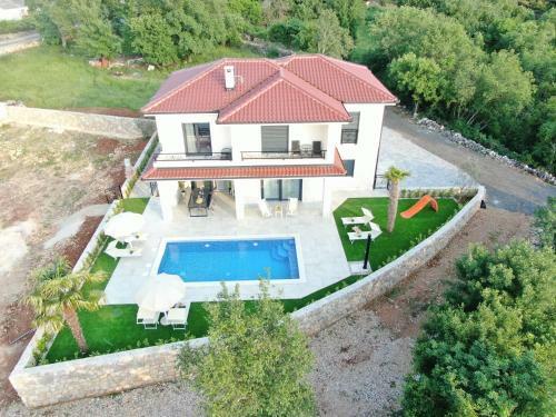 Luxury Villa Sara In Malinska