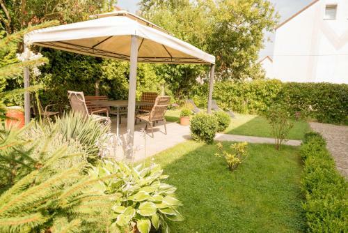 Apartamento Ferienwohnung Dahlenwarsleben