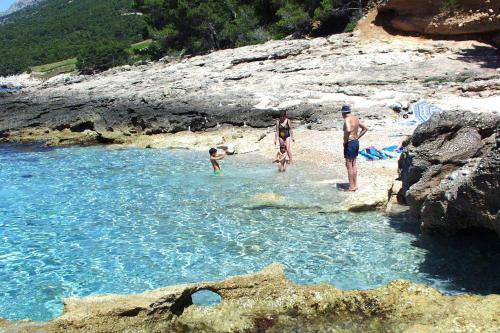 Apartments By The Sea Jagodna, Hvar - 4000