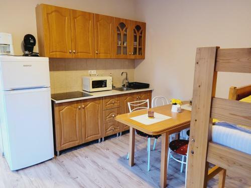 Hostal R�zsalugas Vend�gh�z