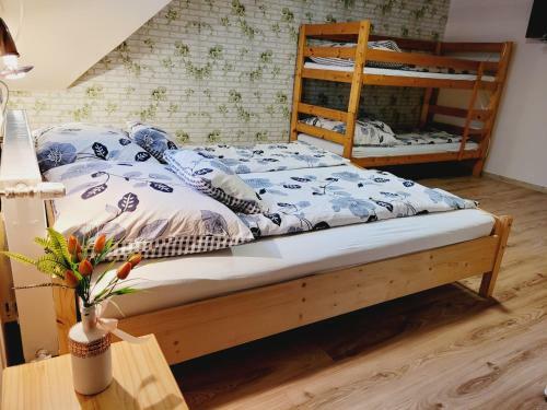 Hostal R�zsalugas Vend�gh�z