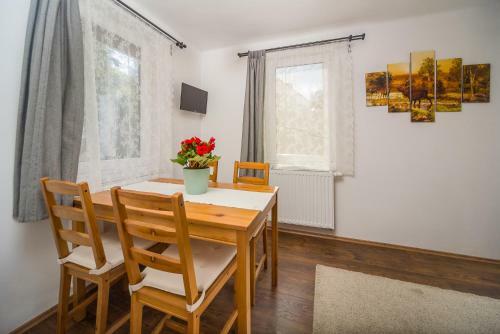 Hostal Villa Szilva Vend�gh�z