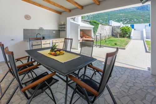 House Goldie