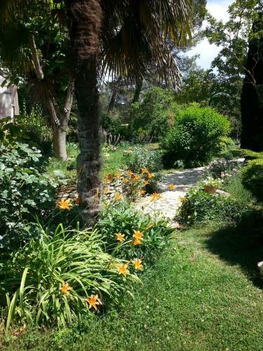 Bed & Breakfast La Bousquati�re