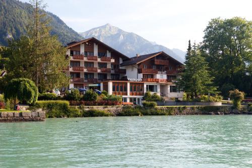 Seehotel B�nigen