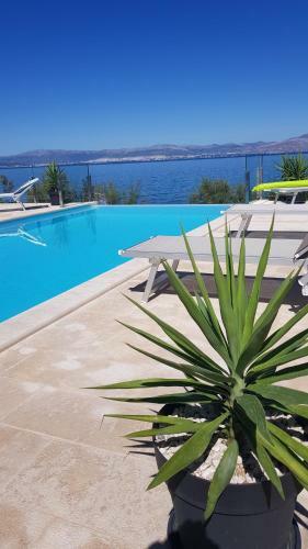 Villa R&b