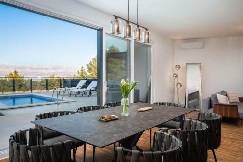 Beautiful Villa Golden Dream