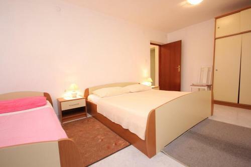 Apartments By The Sea Tkon, Pasman - 8297